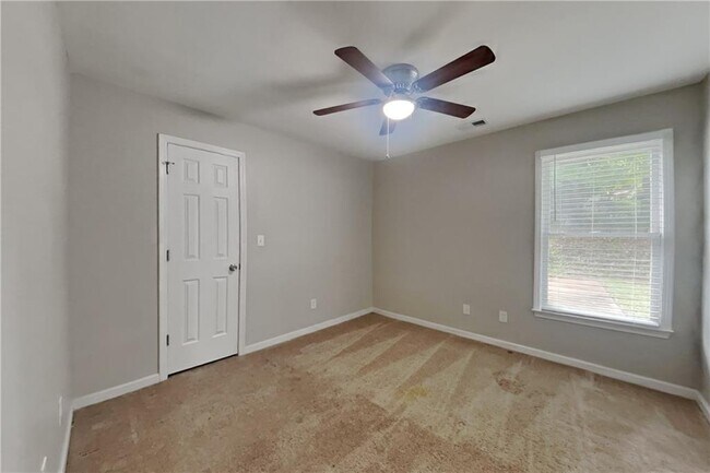 Building Photo - 954 Georgian Point Dr