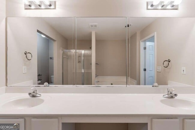 Building Photo - 1817 Waterside Dr