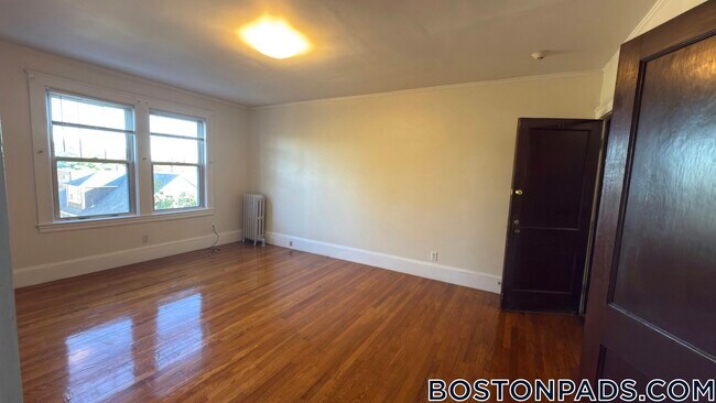 Building Photo - 155 Summer St