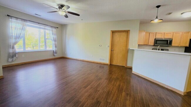 Building Photo - 10900 W Bluemound Rd