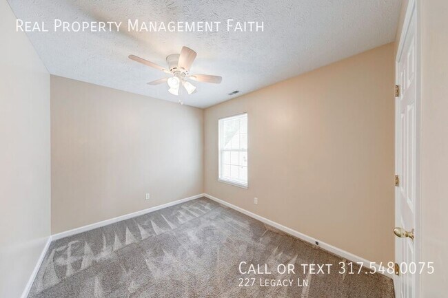 Building Photo - 227 Legacy Ln