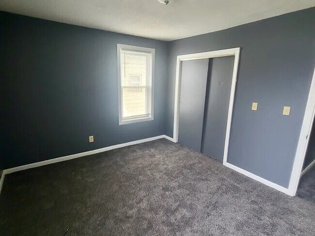 Building Photo - 95 Flint St