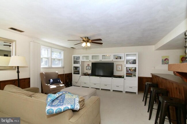 Building Photo - 8947 Colesbury Pl