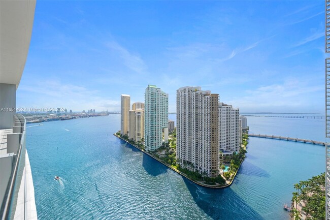 Building Photo - 300 Biscayne Blvd Way