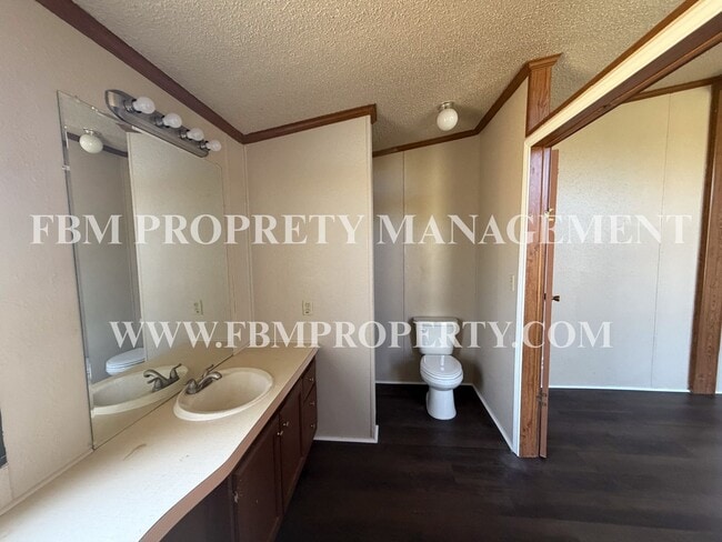 Building Photo - 1054 Cosby Rd