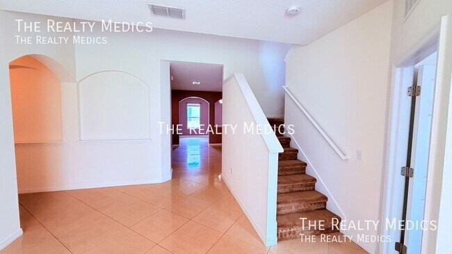 Building Photo - 4067 Knott Dr