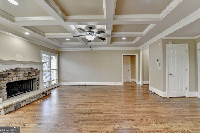 Building Photo - 11636 Parkside Ave