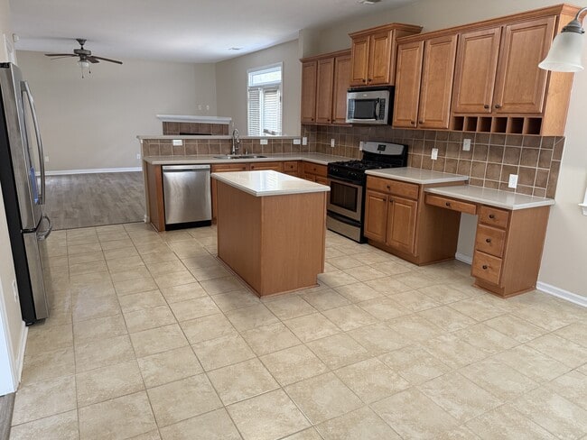 Building Photo - 2380 McIntosh Dr