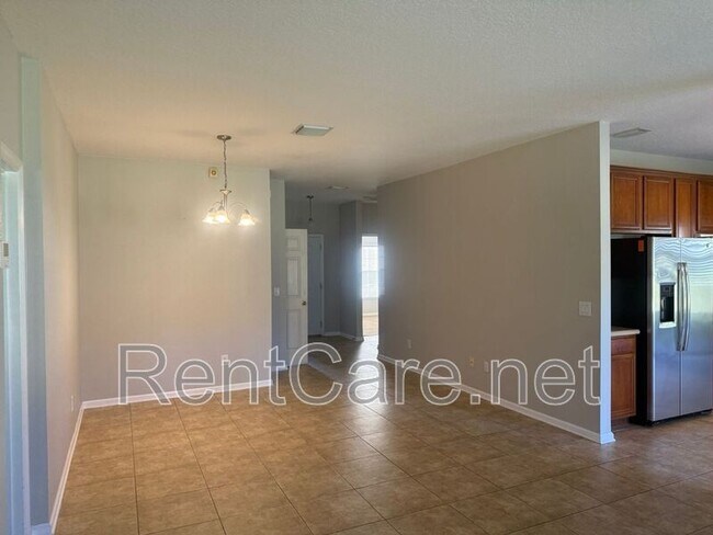 Building Photo - 420 Moss View Cir