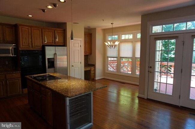 Building Photo - 8036 Kidwell Town Ct