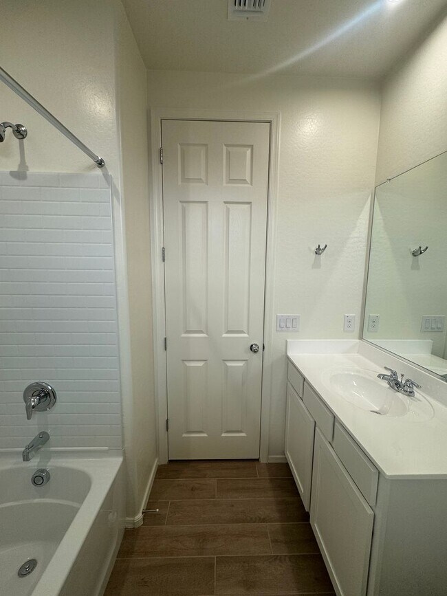 Building Photo - BRAND NEW HOME IN VISTANCIA