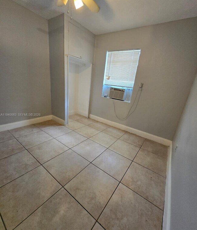 Building Photo - 3981 SW 12th Pl