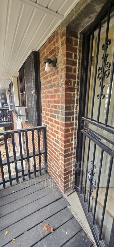 Building Photo - 125 Galveston Pl SW