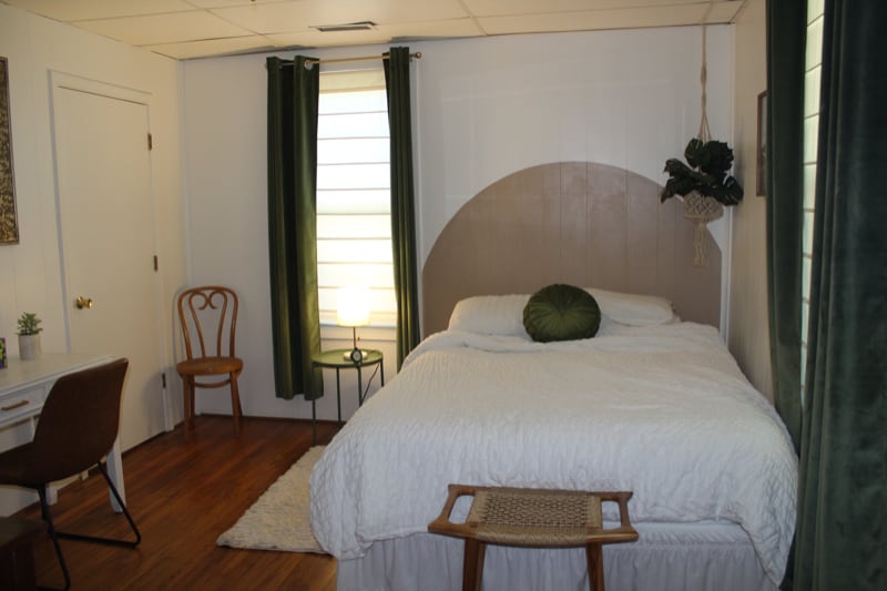 Building Photo - 117 W Poplar St