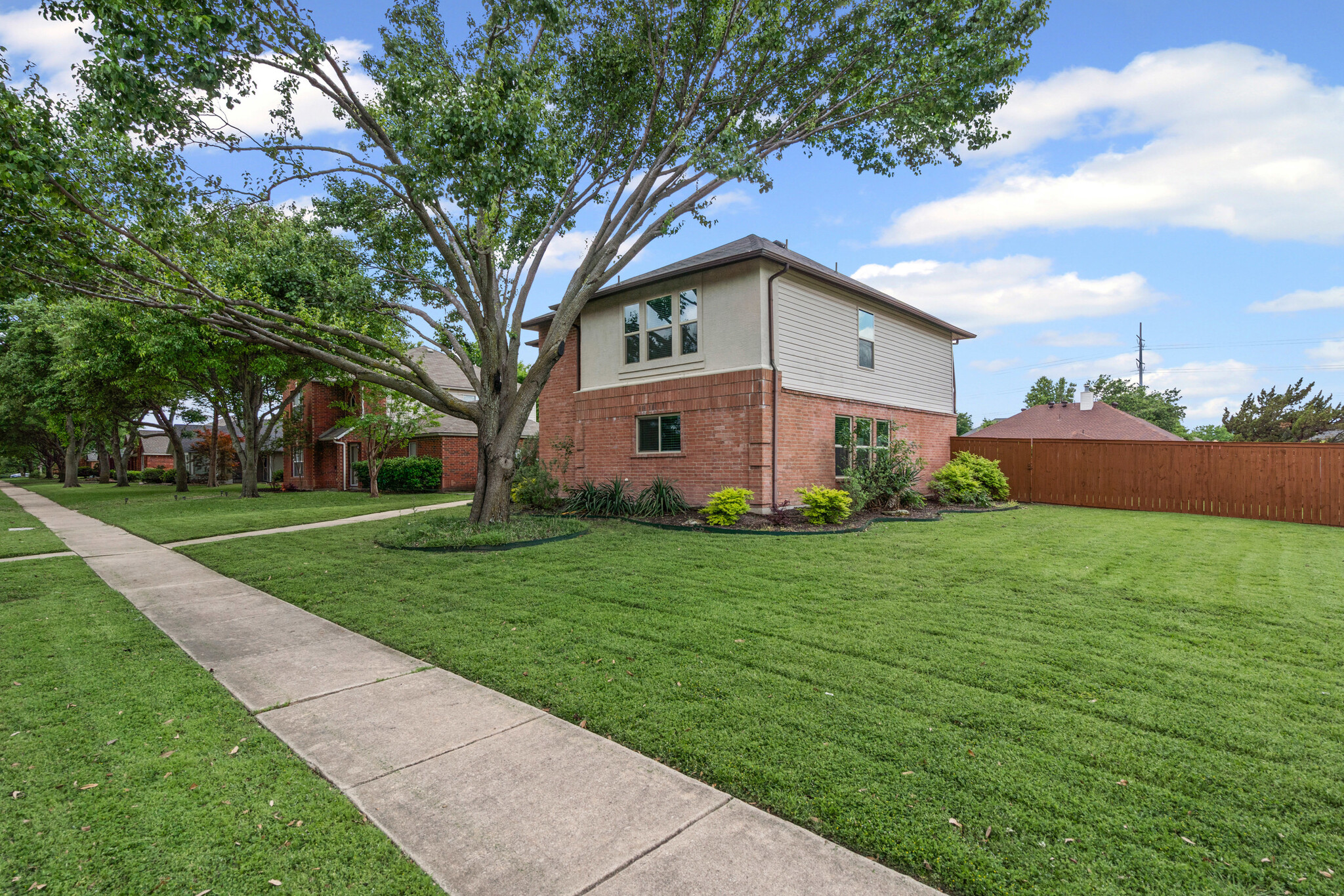 Building Photo - 6505 Tara Ln