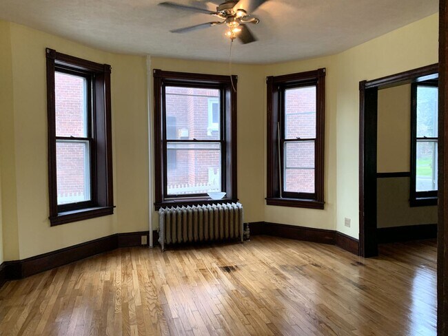 Building Photo - 218 N Prince St