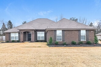 Building Photo - 8679 Courtly Cir S