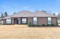 Building Photo - 8679 Courtly Cir S