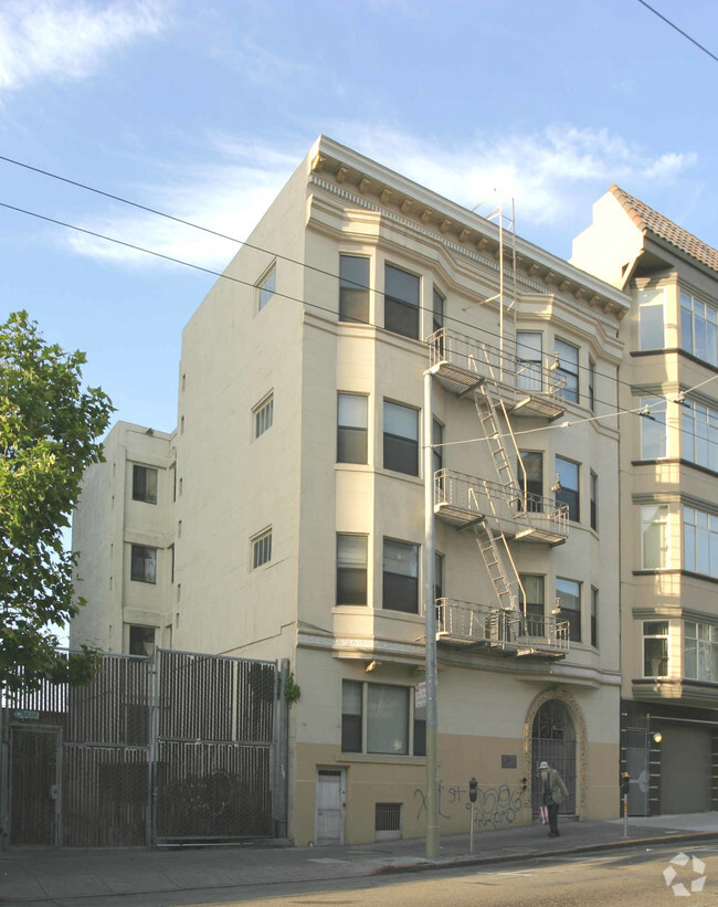 Building Photo - 747 Eddy St