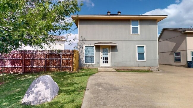 Building Photo - 505 Camp Ct