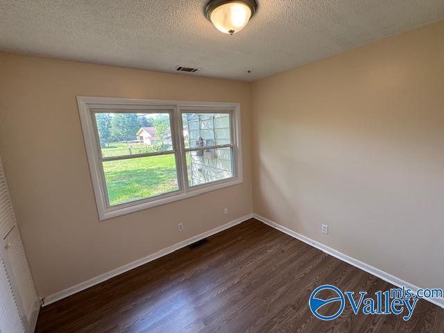 Building Photo - 3610 Oleander Rd SW