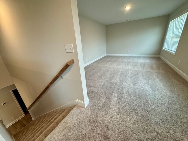 Building Photo - New Construction and over 3,500 of square footage!