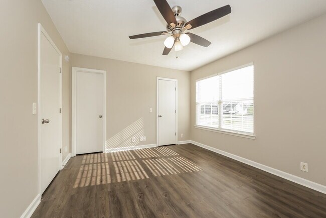 Building Photo - 1318 Lyndsey Ridge Dr