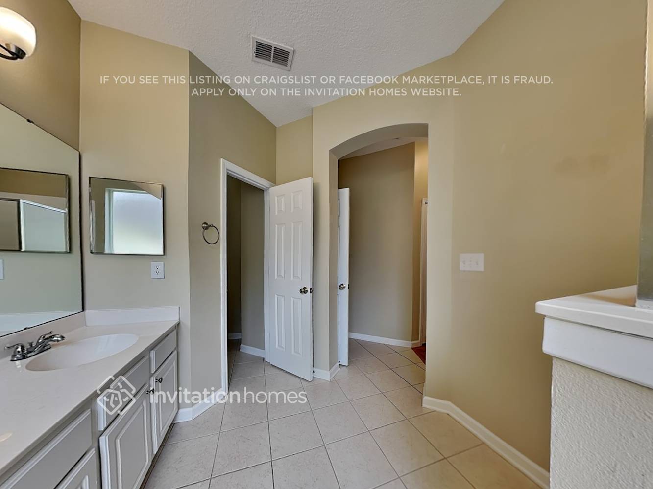 Building Photo - 110 E Lake Victoria Cir