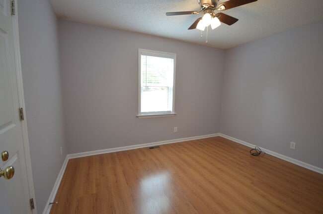 Building Photo - 5725 Stone Crystal Dr