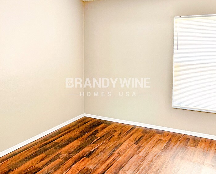 Building Photo - 3314 Lake Tiny Cir