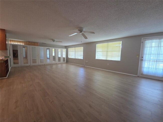Building Photo - 4136 S Lockwood Ridge Rd