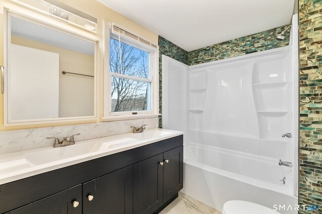 Building Photo - 85 Hicock Dr