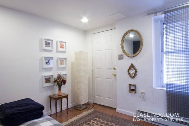 Building Photo - 3511 Center St NW