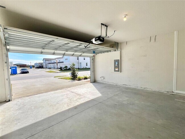 Building Photo - 32441 Limitless Pl