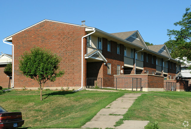 Building Photo - McDonough Townhomes