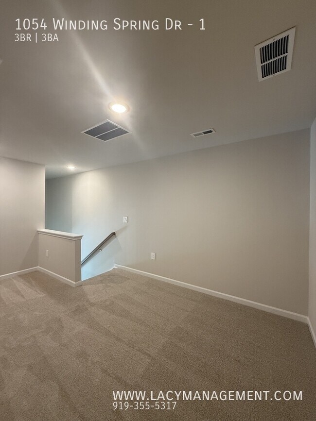 Building Photo - 1054 Winding Spg Dr