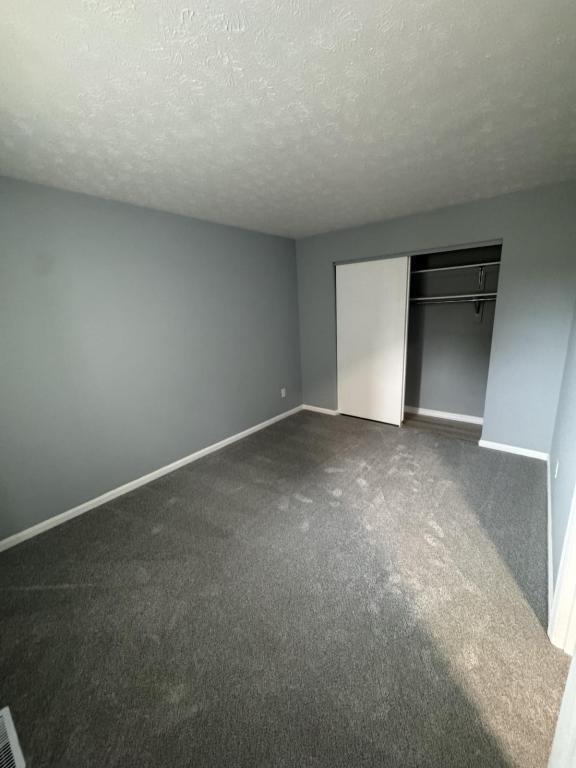 Building Photo - 54 Apple Ln