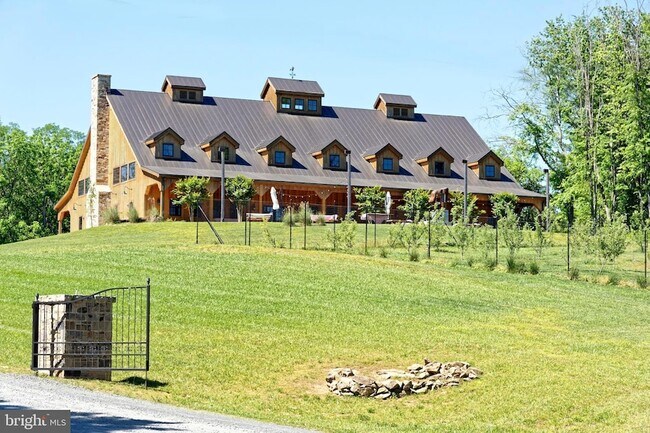 Building Photo - 23443 Dover Rd