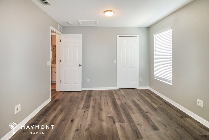 Building Photo - 8534 Hawbuck St