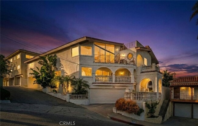 Building Photo - 3935 Bluff Pl