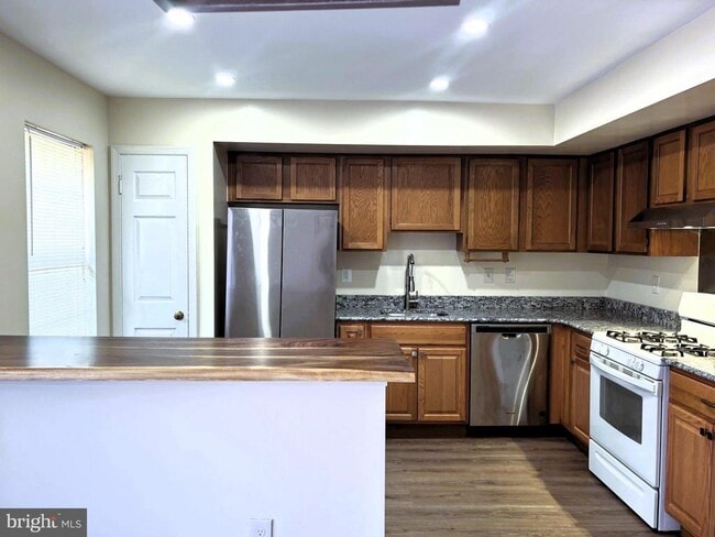 Building Photo - 1058 Copperstone Ct