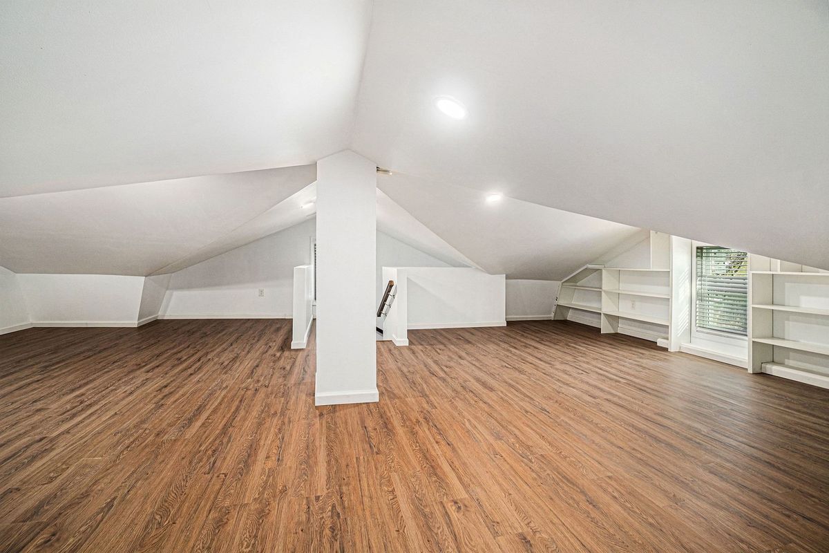 Building Photo - 1208 Olivia Ave