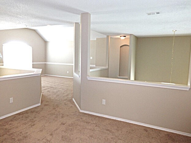 Building Photo - 200 Rock Prairie Ln