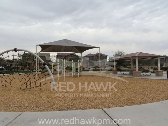 Building Photo - Charming Two Bedroom, Two Bathroom Mesa Re...