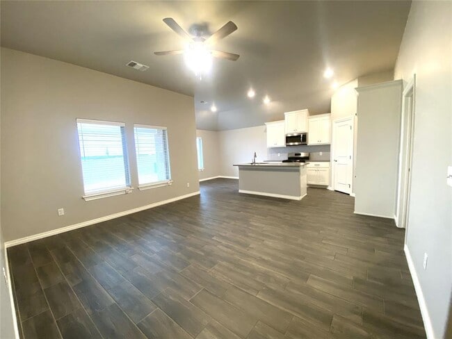 Building Photo - 19017 Tarver Wy