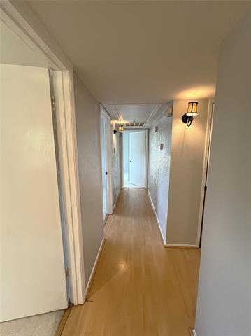 Building Photo - 804 Wateka Way