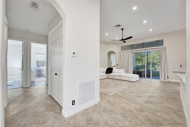 Building Photo - 7421 NW 115th Terrace