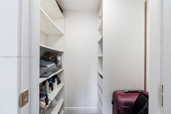 Building Photo - 1985 S Ocean Dr