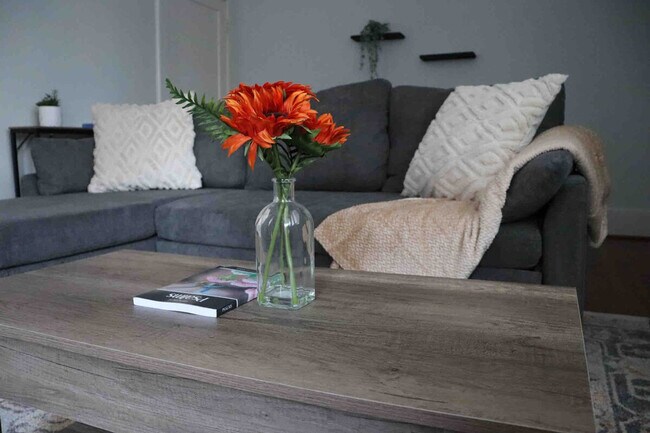 Building Photo - 1419 Franklin St