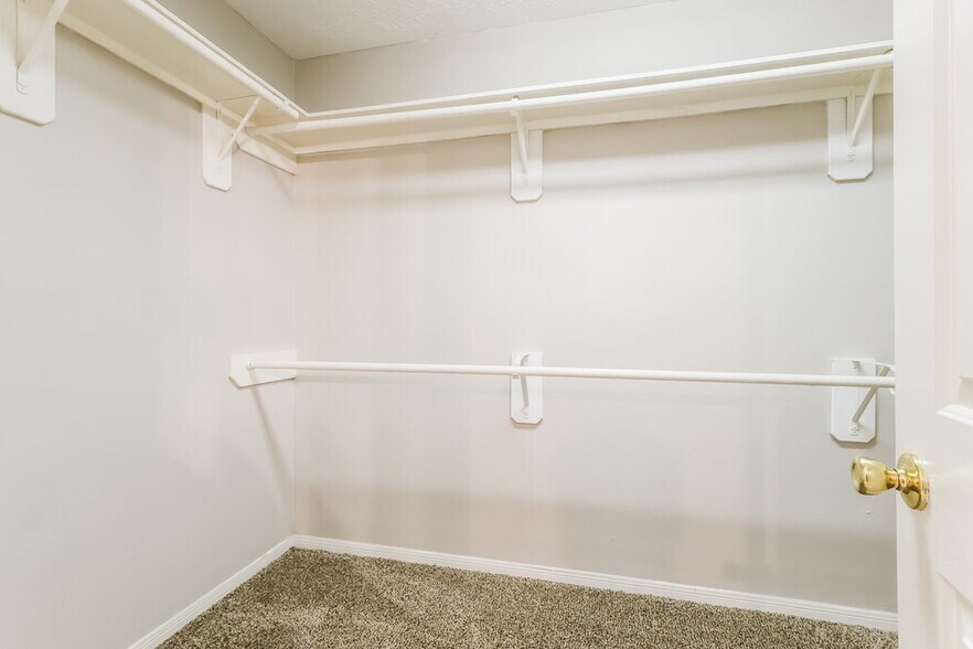 Building Photo - 27 Orchid Grove Pl